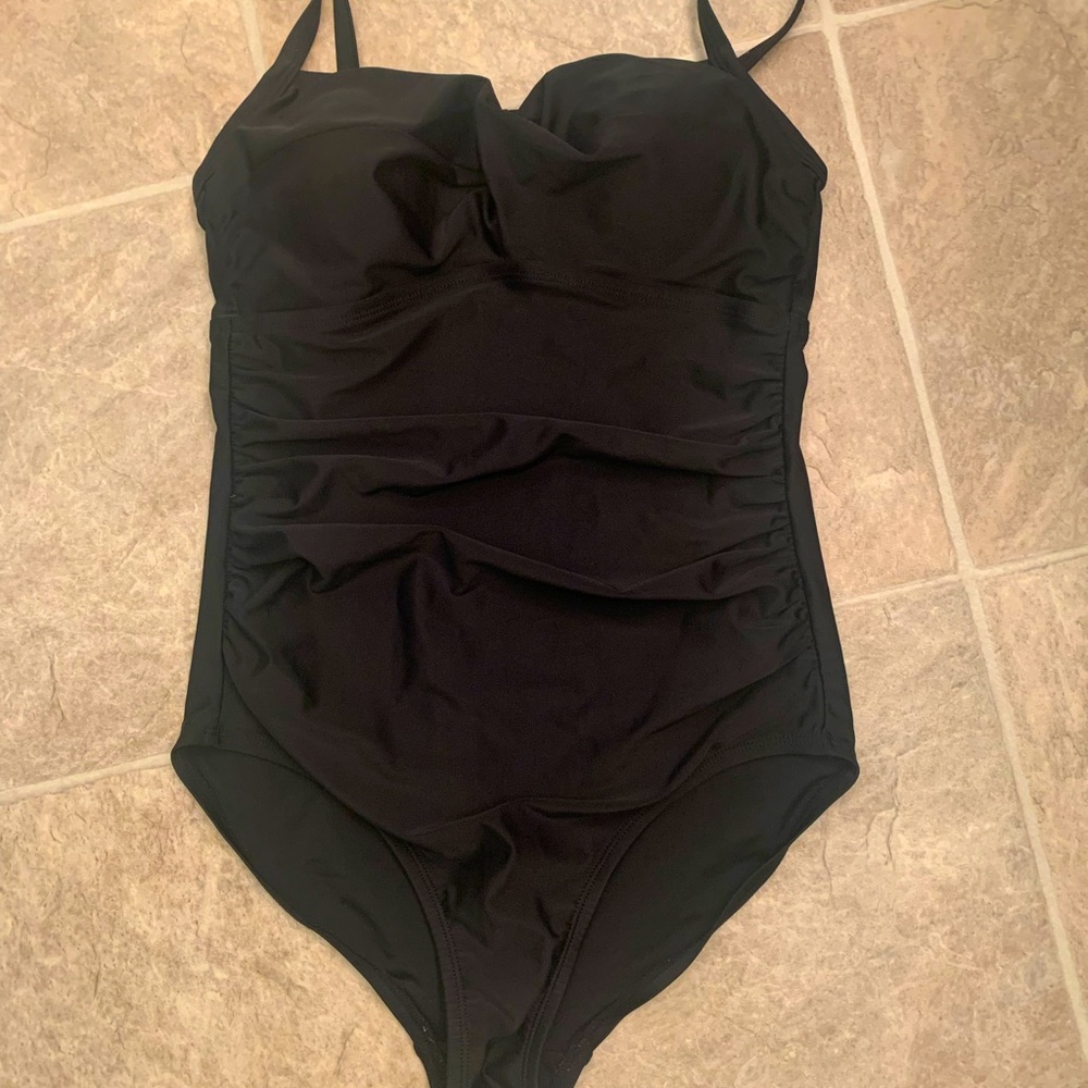 Women’s one piece small Merona black ruched swimsuit